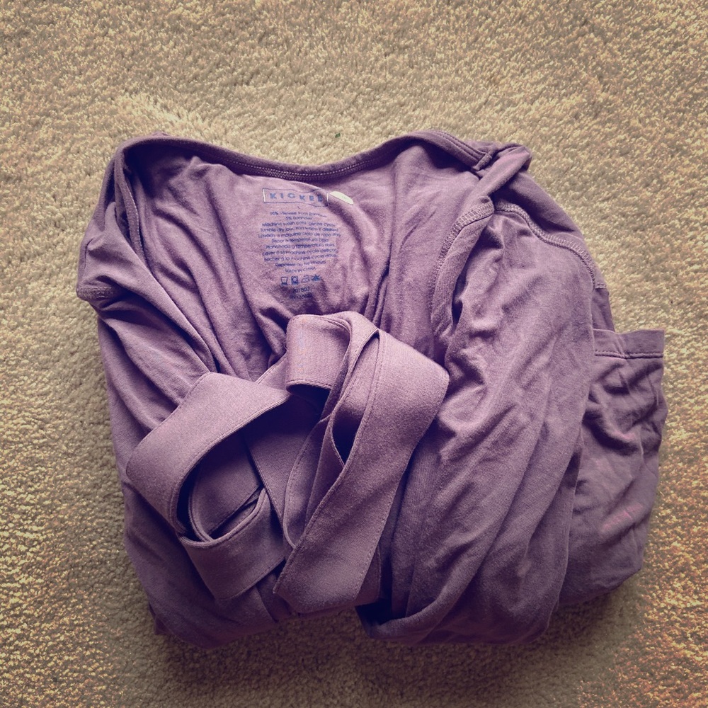 Woman’s Kickee Robe
